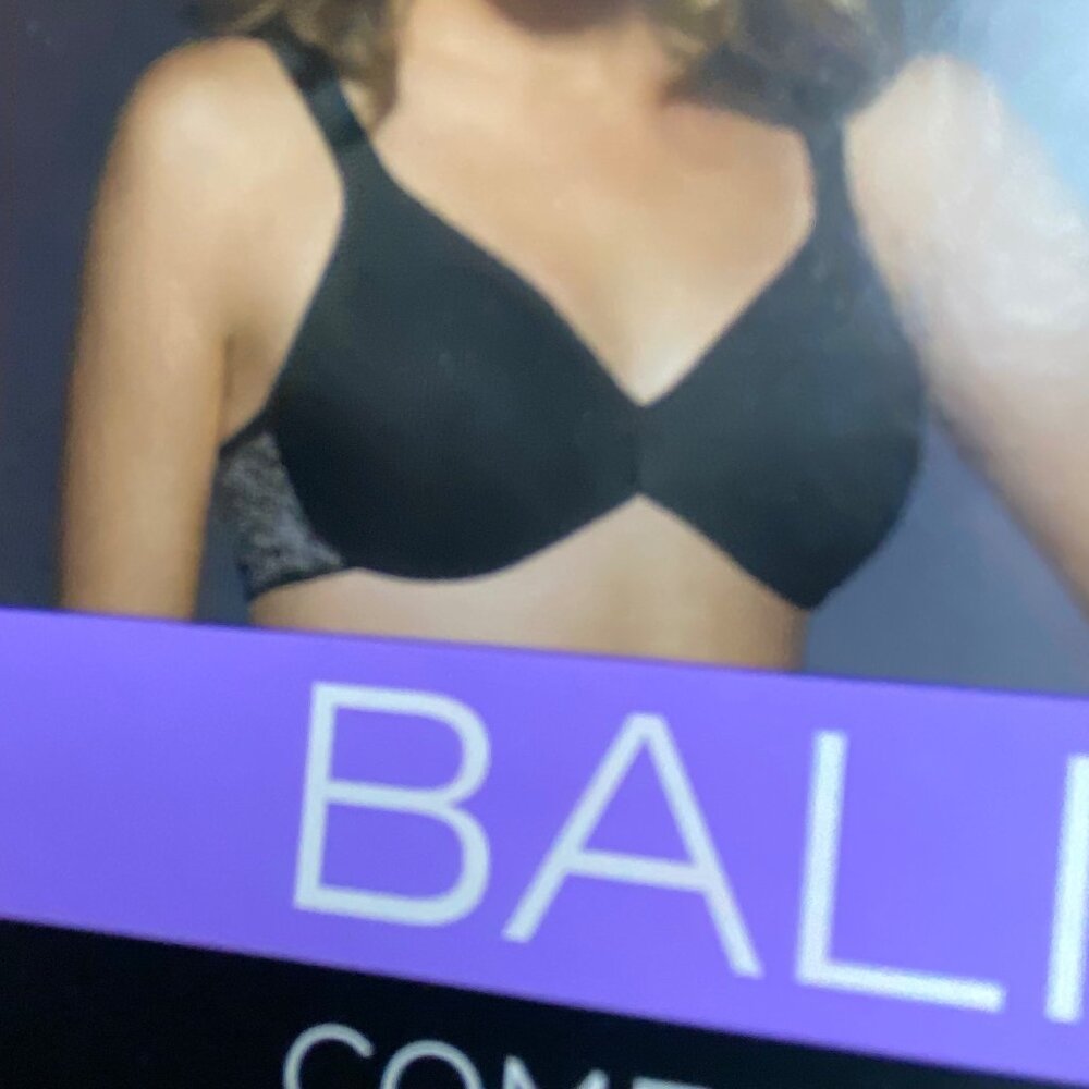 Bali Comfort Revolution Underwire Bra Lace Back Silky Smooth Lining Size 38C NWT